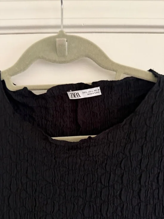 Zara Classic Black Cap-Sleeve Midi Dress - Elegant Everyday - Picture 2 of 3